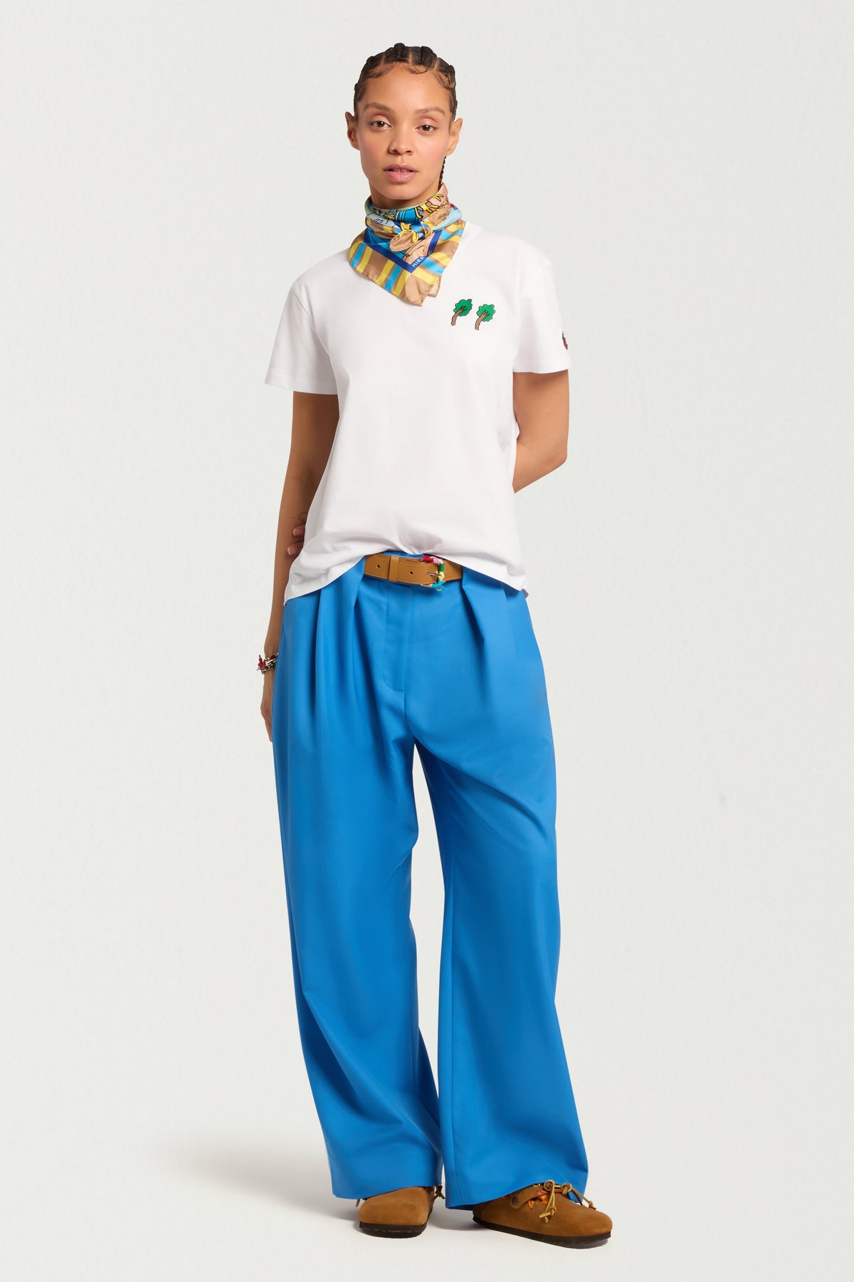 Detachable Scarf Tee With Embroidery