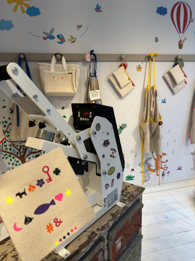 L/Uniform Tote Bag Red