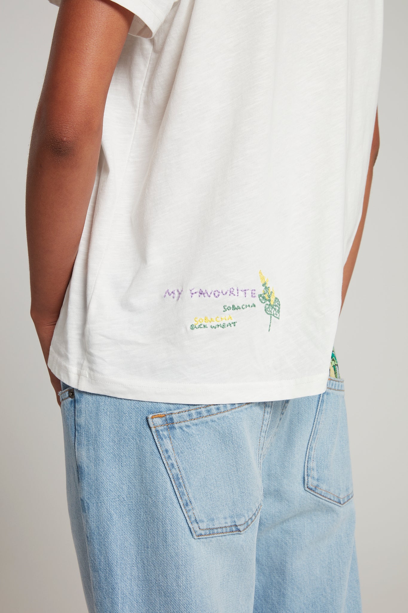 Tea Embroidered T-shirt 